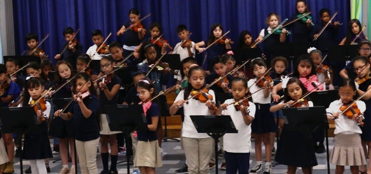 Pacioma Elementary School Students